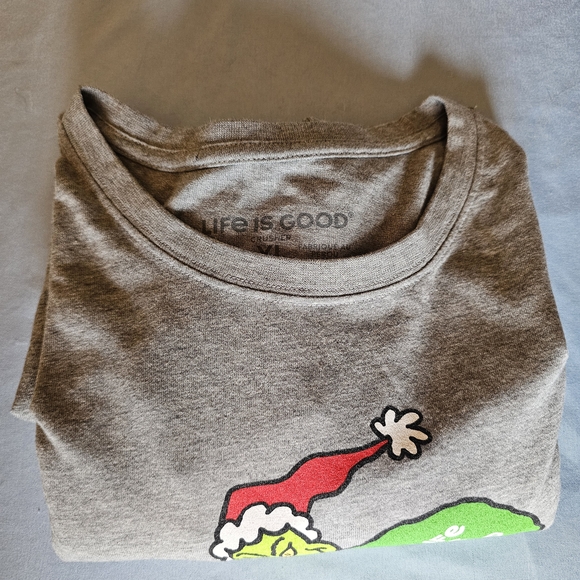 Life Is Good Crusher T-Shirt Tee Grinch Snow Day Max Gray Mens Small S - Picture 2 of 9